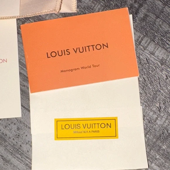 Louis Vuitton Black and Gray Monogram Wallet - Picture 3 of 5